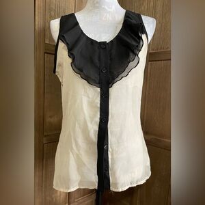 NWT Women’s Sleeveless Blouse.